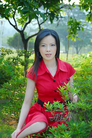 China Young Lovely Lady Age 30 - 33 Photo Gallery